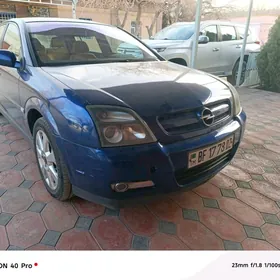 Opel Signum 2004