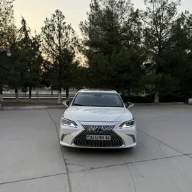 Lexus ES 350 2020