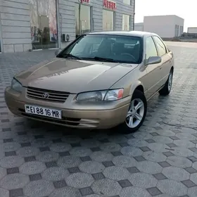 Toyota Camry 1999