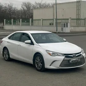 Toyota Camry 2016