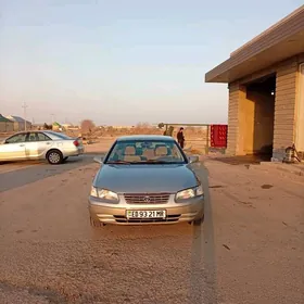 Toyota Camry 1999