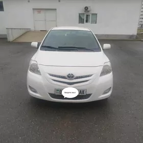 Toyota Yaris 2010