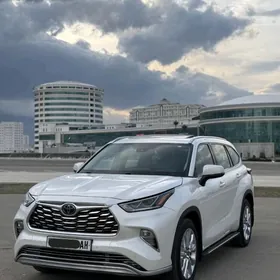 Toyota Highlander 2020
