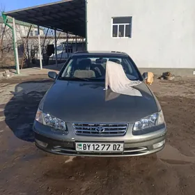 Toyota Camry 2000