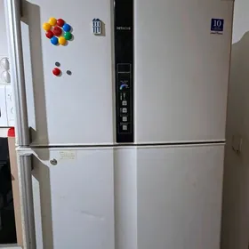 продаю холодильник HITACHI