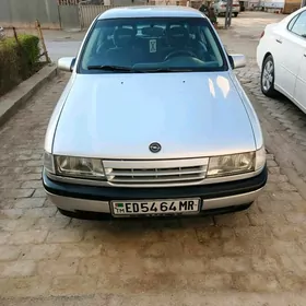 Opel Vectra 1989