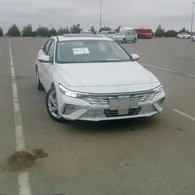 Hyundai Elantra 2026