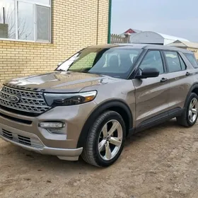 Ford Explorer 2023