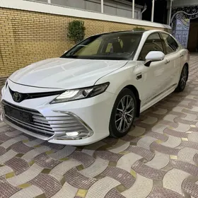Toyota Camry 2023