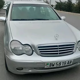 Mercedes-Benz C-Class 2004