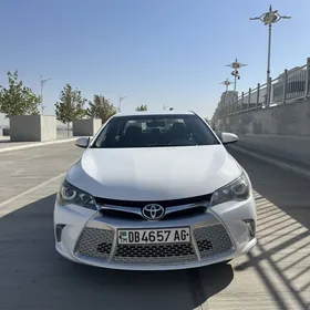 Toyota Camry 2017