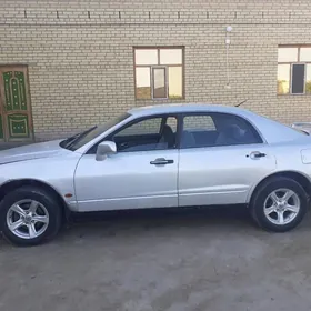 Mitsubishi Diamante 1995