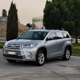 Toyota Highlander 2018