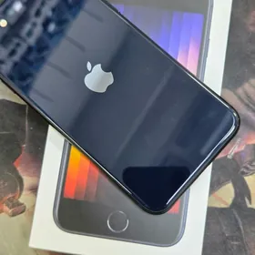 I PHONE SE. (2022)