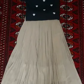 yubka bilen futbolka