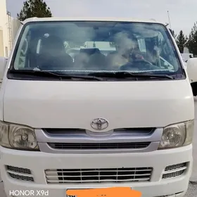 Toyota Hiace 2008