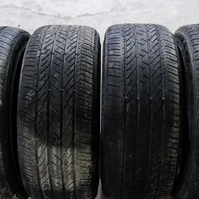 (235/45/18)