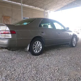Toyota Camry 1999