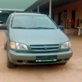 Toyota Sienna 2000