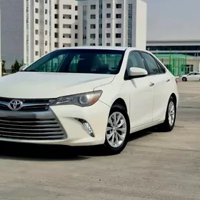 Toyota Camry 2015