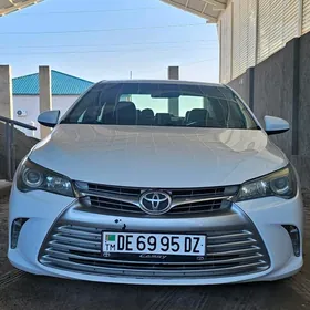 Toyota Camry 2016