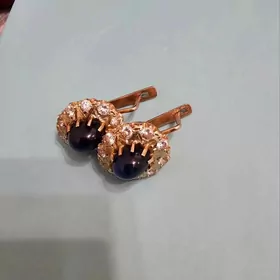 gyzyl yerewan gulakh