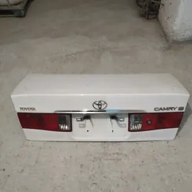 TOÝOTA Camry (babiçka) bagaž