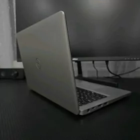 Dell 5310 i7-10 16/512