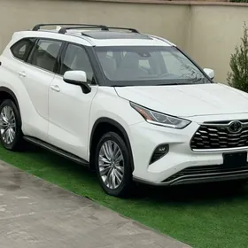 Toyota Highlander 2020