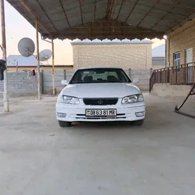 Toyota Camry 2000