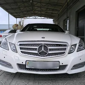 Mercedes Benz E350 212