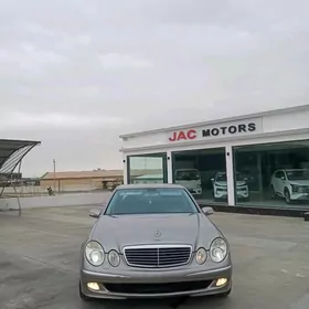 Mercedes-Benz E350 2004