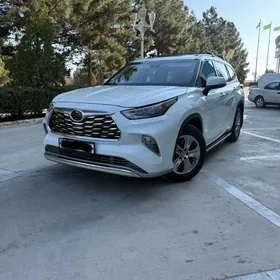 Toyota Highlander 2020