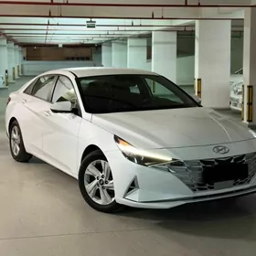 Hyundai Elantra 2021