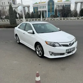 Toyota Camry 2013