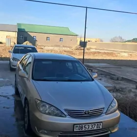 Toyota Camry 2004