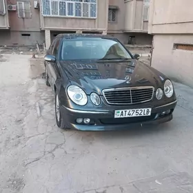 Mercedes-Benz E320 2003