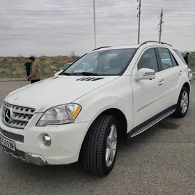Mercedes-Benz ML350 2011