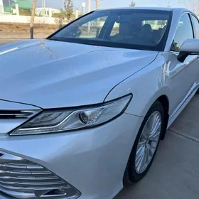 Toyota Camry 2020