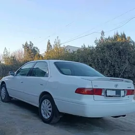 Toyota Camry 2000