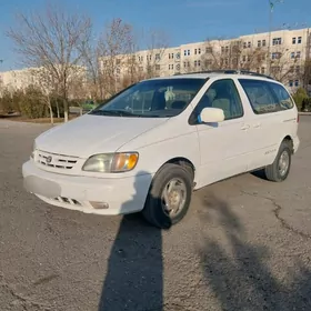 Toyota Sienna 2002