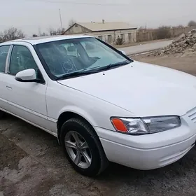 Toyota Camry 1999