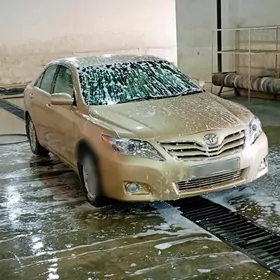 Toyota Camry 2010
