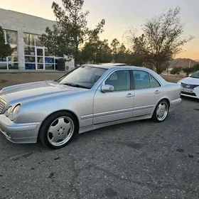 Mercedes-Benz E430 2001