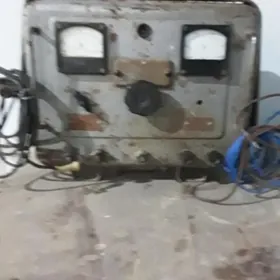 Зарядное устройство