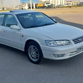 Toyota Camry 2000