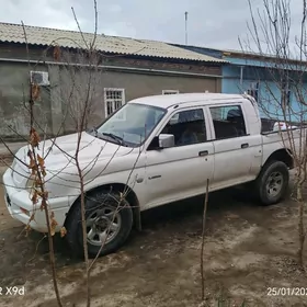 Mitsubishi L200 2006