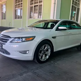 Ford Taurus 2009