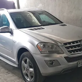 Mercedes-Benz ML350 2011