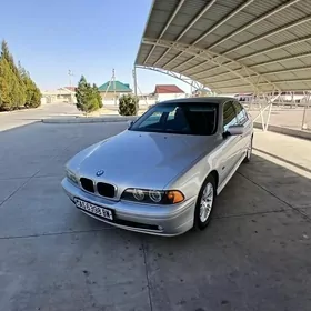 BMW E39 1998